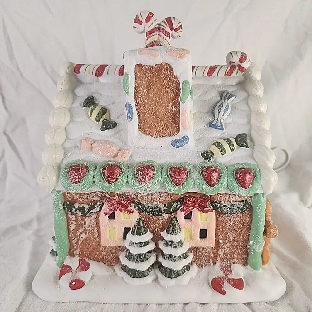 House Mervyn's Gingerbread Ceramic Lighted 9